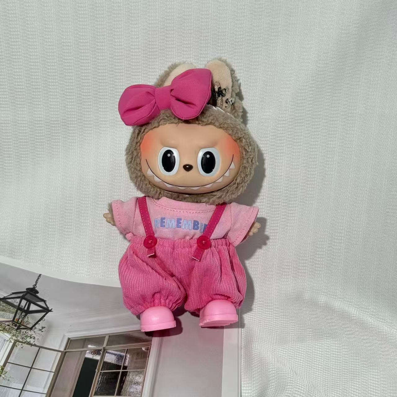 Pink Bib For Labubu
