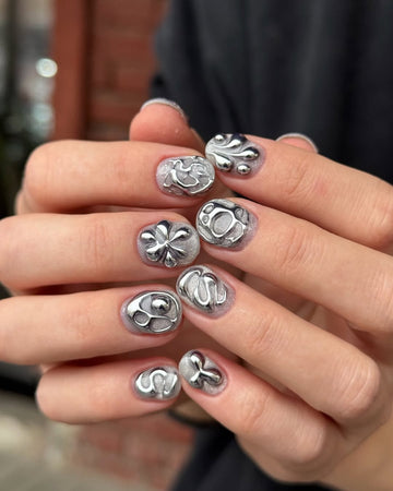 Silver Petal Sculpted Chrome Press-On Nails – main view