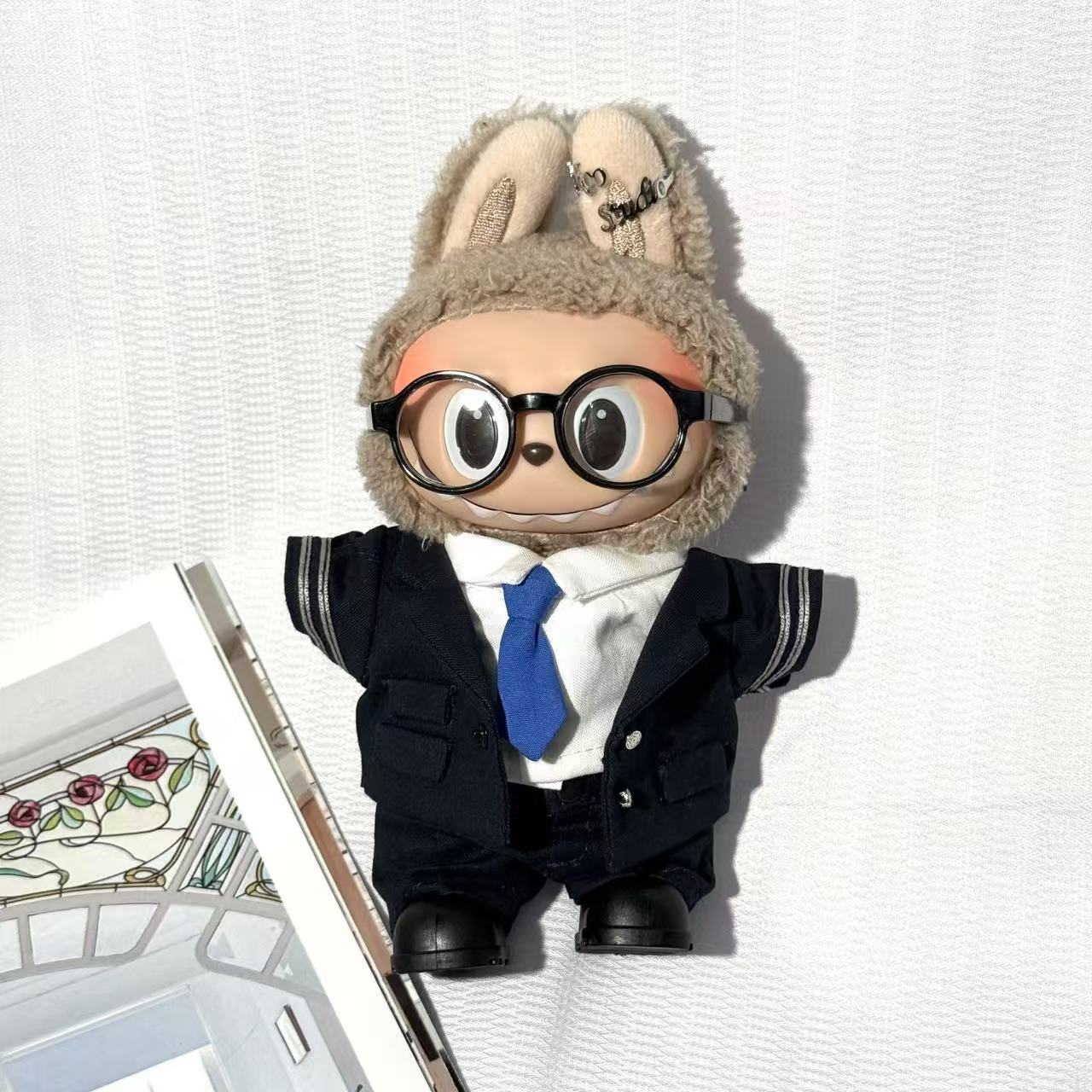 United Airline Uniform