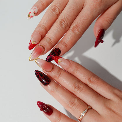 Kiss me wild medium almond 3D press on nails by Kakakoo detail photo 4