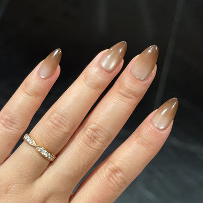 Mystic Siam short almond glazed press on nails by Kakakoo detail photo 4