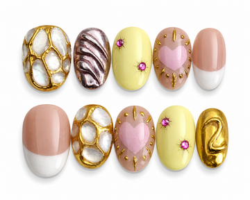 Honey Pop round chrome gold press on nails by Kakakoo product photo