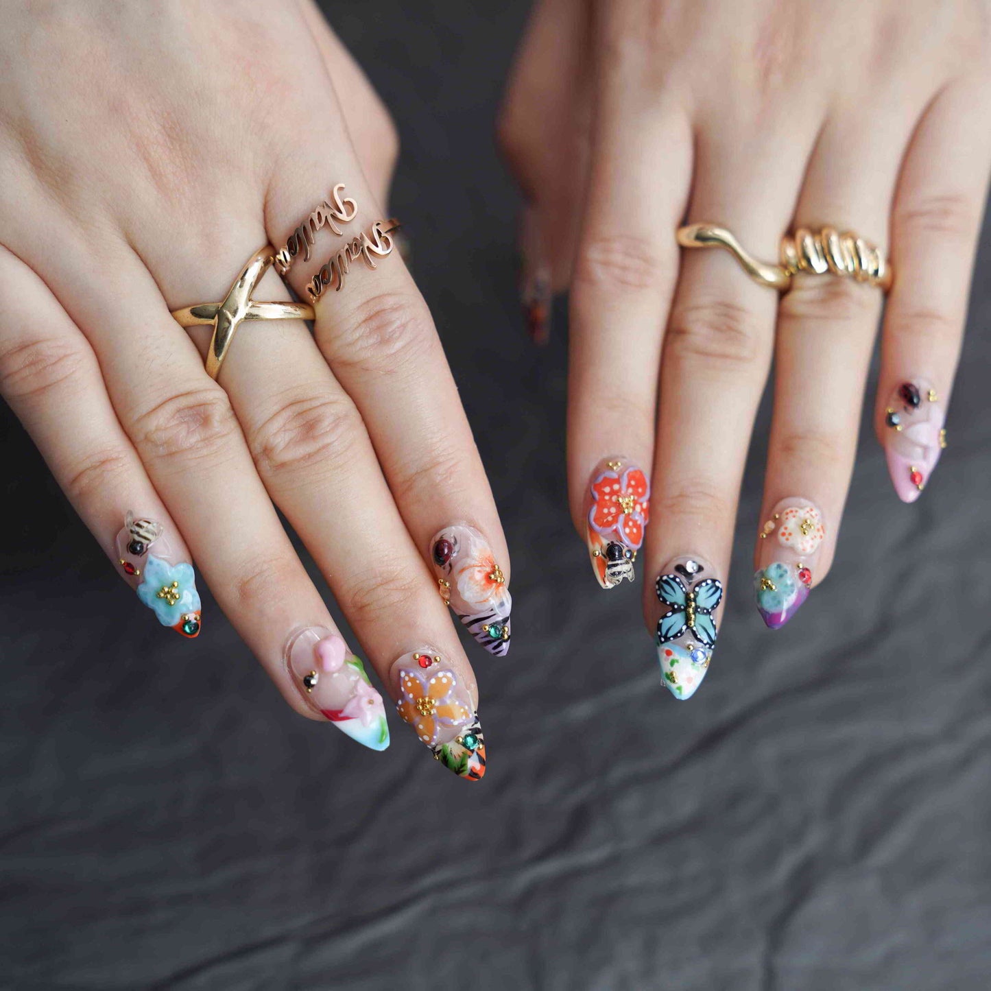 Flora Fauna medium almond floral red press on nails by Kakakoo detail photo 5