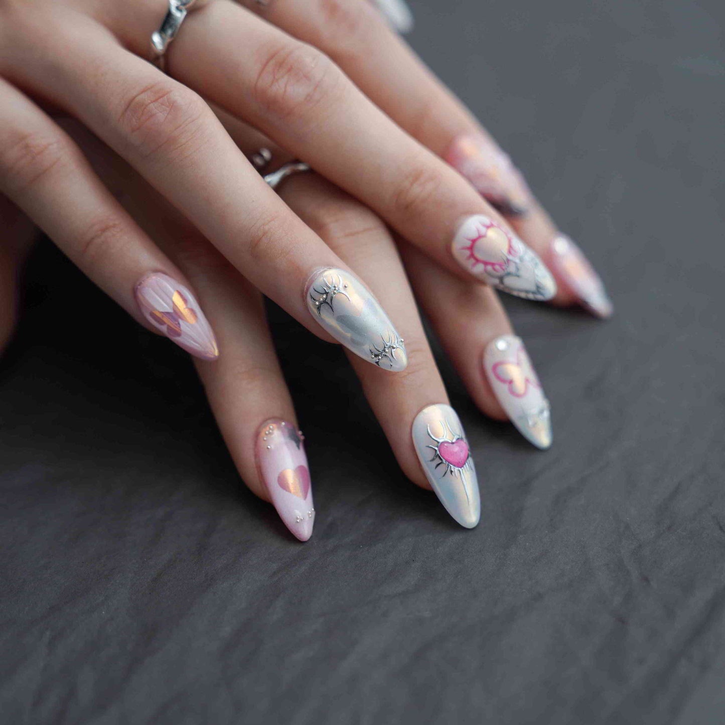 Silver Savage medium almond chrome silver press on nails by Kakakoo detail photo 4