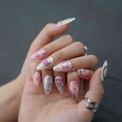 Silver Savage medium almond chrome silver press on nails by Kakakoo detail photo 2