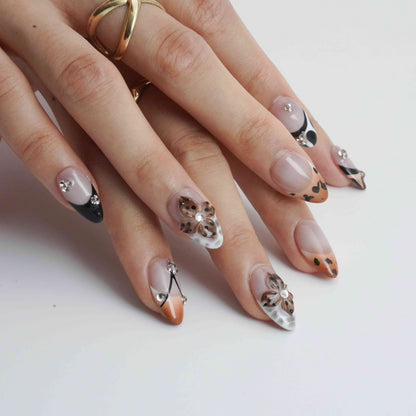 Wild Orchid short almond floral press on nails by Kakakoo detail photo 3
