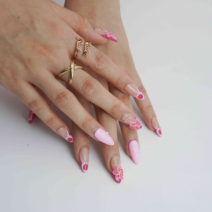 Lily Glow medium almond floral press on nails by Kakakoo detail photo 3