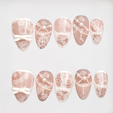 Ivory Veil short almond lace press on nails by Kakakoo product photo