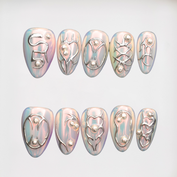 Aurora Way short almond chrome press on nails by Kakakoo product photo