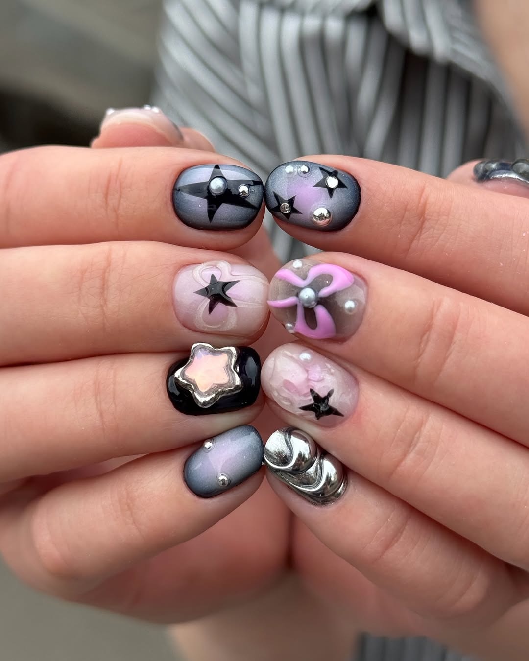 Candy Noir Bow Graphic Press-On Nails – view 2