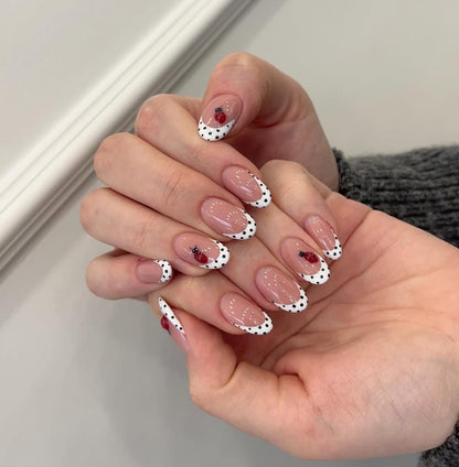 Cherry Scallop Polka-Dot French Press-On Nails – view 3
