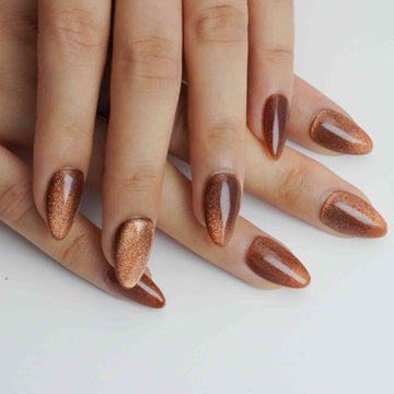 Cocoa Glow Brown Cat-Eye Press-On Nails – main view