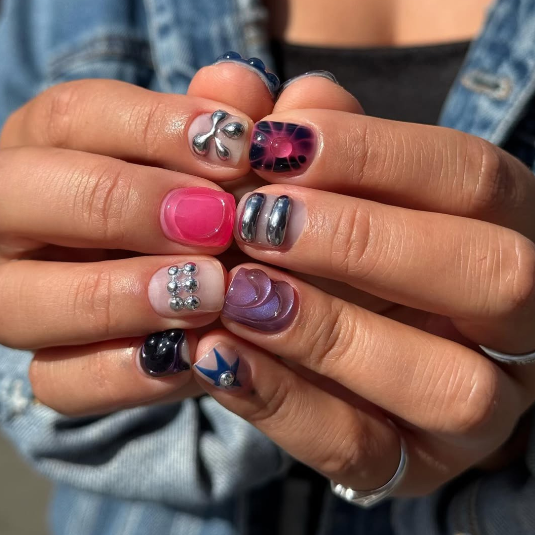 Cosmic Candy Pink Chrome Press-On Nails – view 3