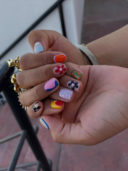 Flower Market Color-Block Press-On Nails – view 5
