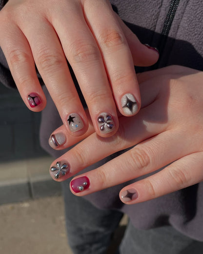 Magenta Alloy Sculpted Star Press-On Nails – view 3