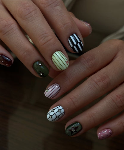 Night Garden Stripe Mix Press-On Nails – view 2