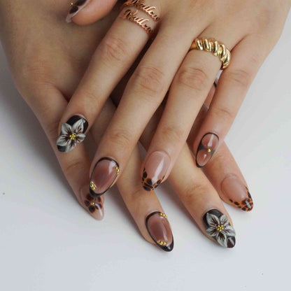 Noir Flora Brown Floral Press-On Nails – view 3