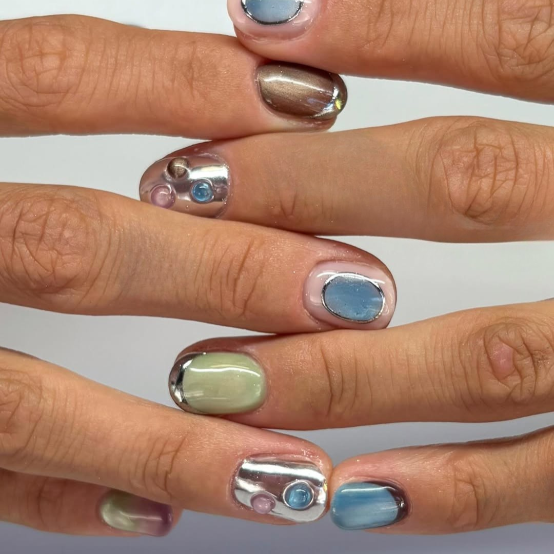 Pastel Relic Chrome Jewel Press-On Nails – view 4