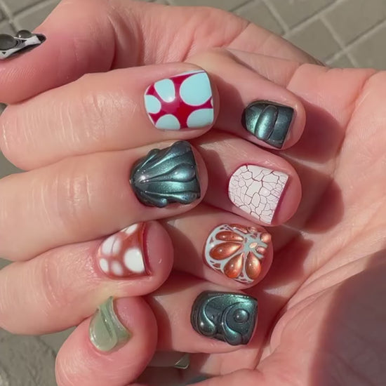 Neon Sculpture Red Blue Press-On Nails product video