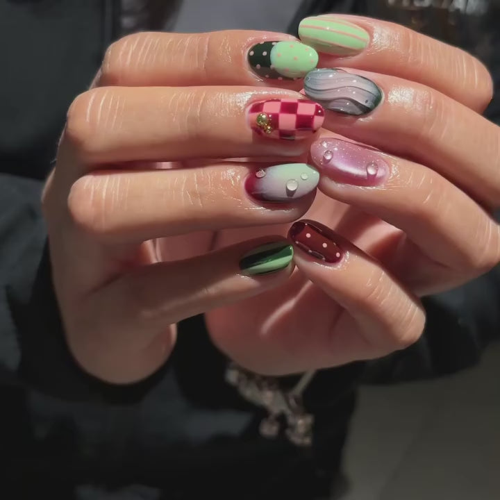 Retro Rally Red Checker Press-On Nails product video